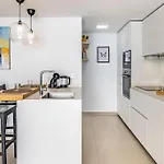 Апартаменты Beachfront Paradise With Spectacular Sea View