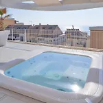 Beachfront Paradise With Spectacular Sea View Апартаменты