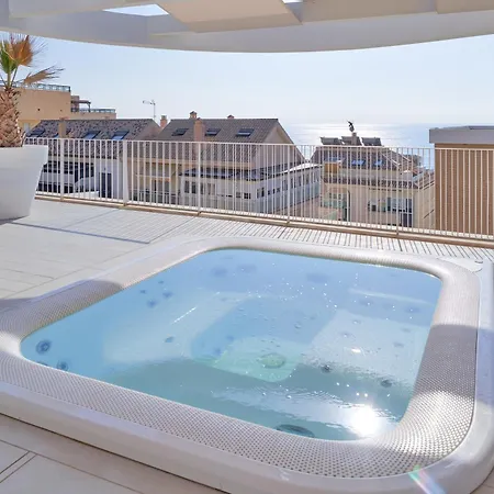 Beachfront Paradise With Spectacular Sea View Apartment