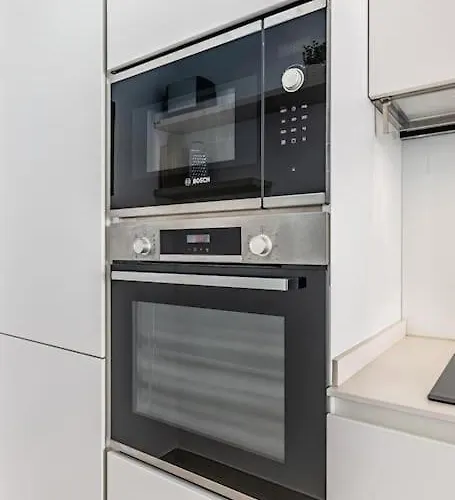 Beachfront Paradise With Spectacular Sea View Fuengirola