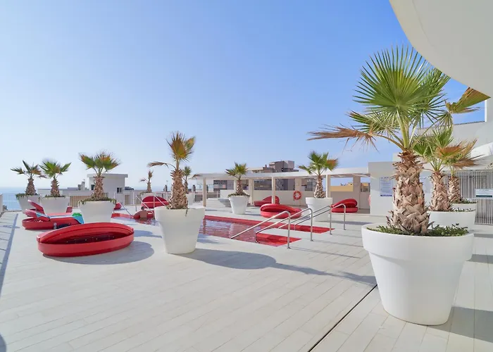 Beachfront Paradise With Spectacular Sea View Fuengirola