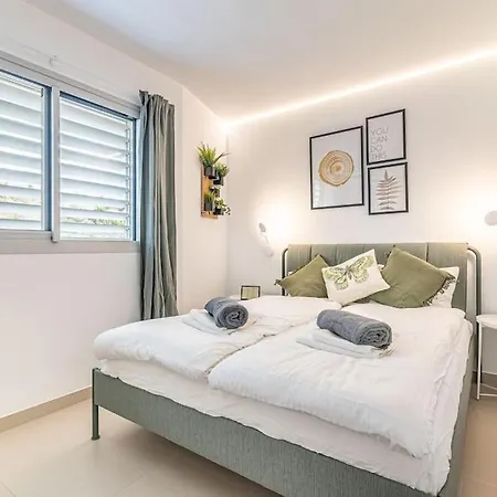 Beachfront Paradise With Spectacular Sea View Fuengirola